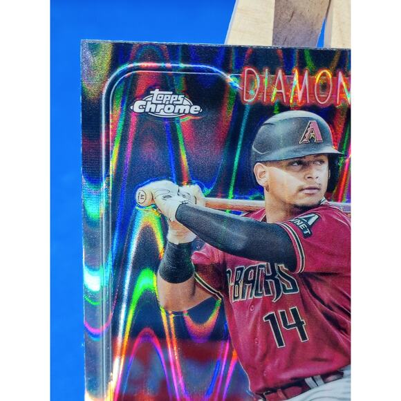 2024 Topps Chrome - Gabriel Moreno #21 RayWave Refractor - Picture 3 of 6
